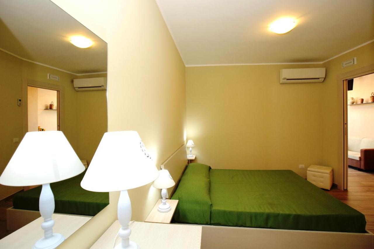 Re Sole Case Vacanze - Esclusivo Attico M A R T E Con Spaziosissima Terrazza Solarium Attrezzata Avola Zewnętrze zdjęcie