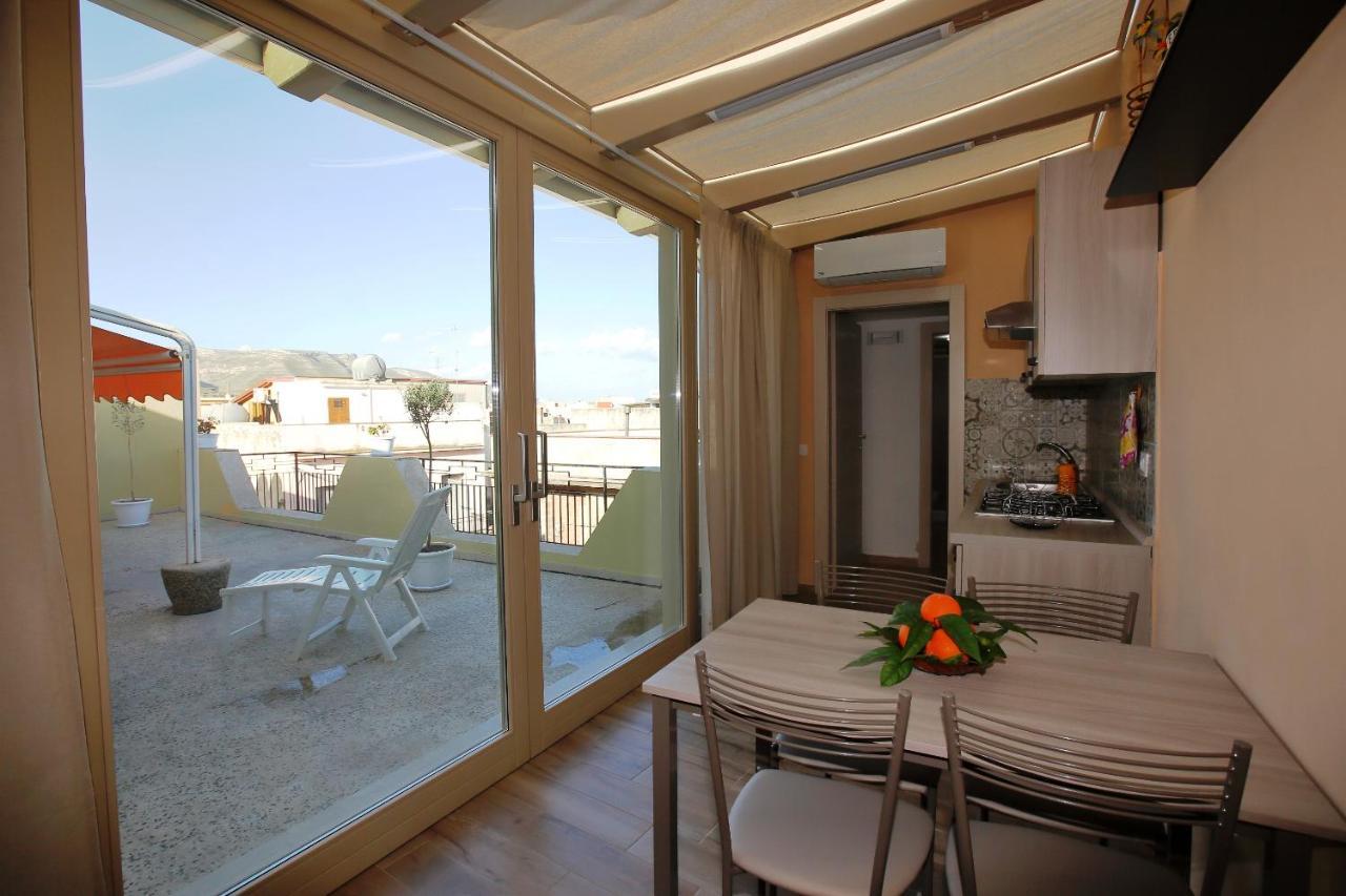 Re Sole Case Vacanze - Esclusivo Attico M A R T E Con Spaziosissima Terrazza Solarium Attrezzata Avola Zewnętrze zdjęcie