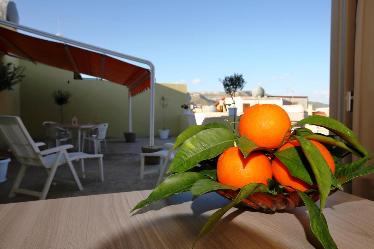 Re Sole Case Vacanze - Esclusivo Attico M A R T E Con Spaziosissima Terrazza Solarium Attrezzata Avola Zewnętrze zdjęcie