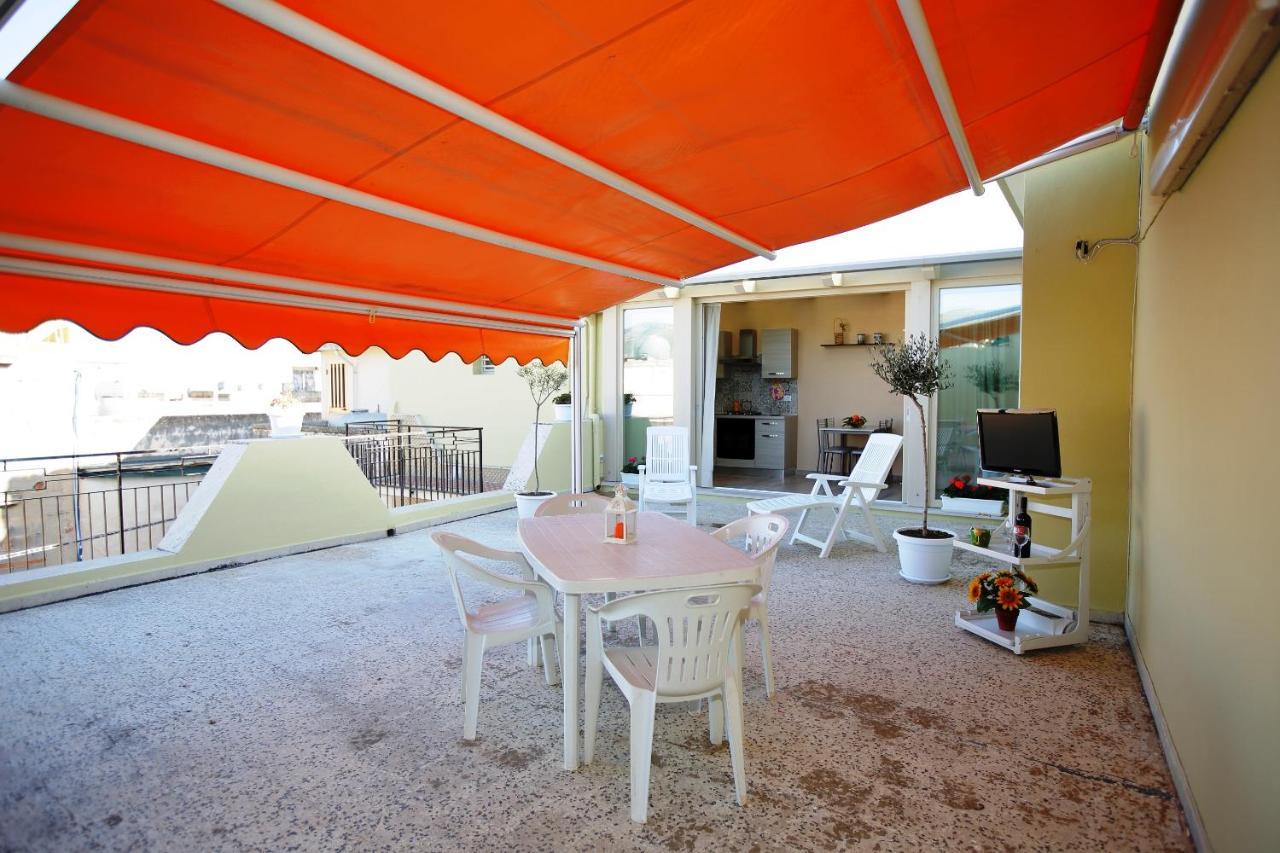 Re Sole Case Vacanze - Esclusivo Attico M A R T E Con Spaziosissima Terrazza Solarium Attrezzata Avola Zewnętrze zdjęcie