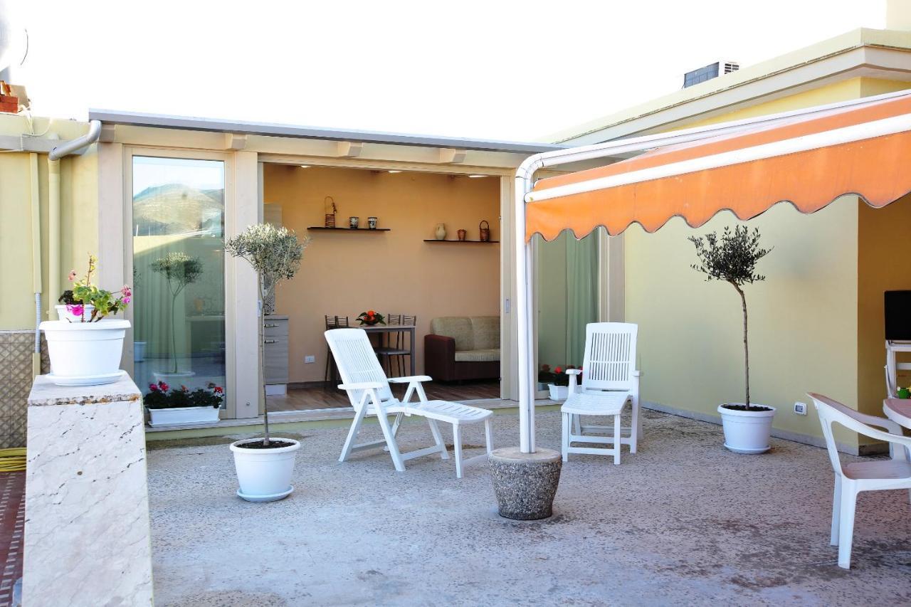 Re Sole Case Vacanze - Esclusivo Attico M A R T E Con Spaziosissima Terrazza Solarium Attrezzata Avola Zewnętrze zdjęcie